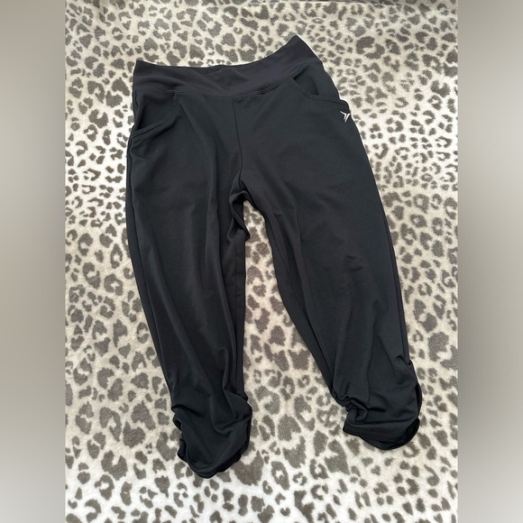 Old Navy Active Knit Slouchy Joggers in Black Size Large 10-12 - Picture 4 of 17